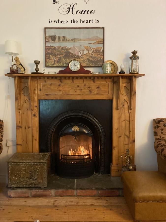 إيننيسكيلن The Old Post Office Lodge المظهر الخارجي الصورة